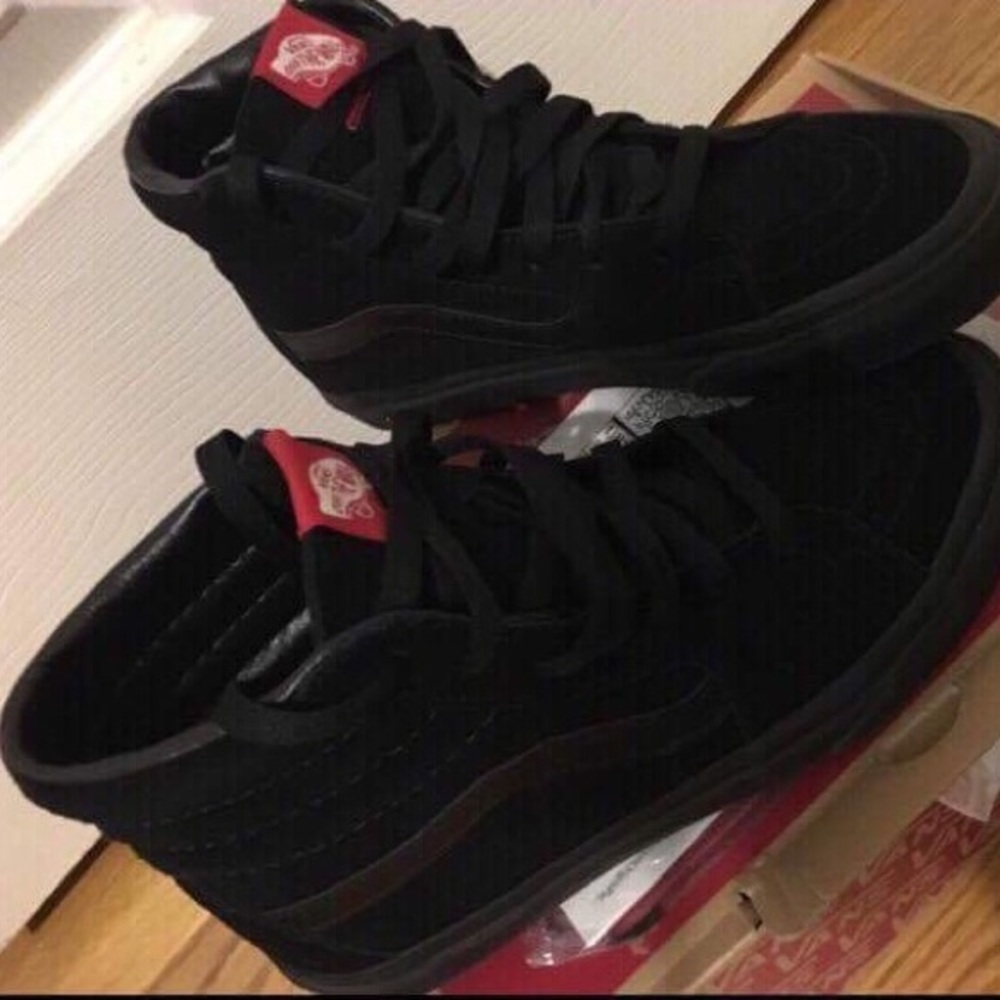 Black vans